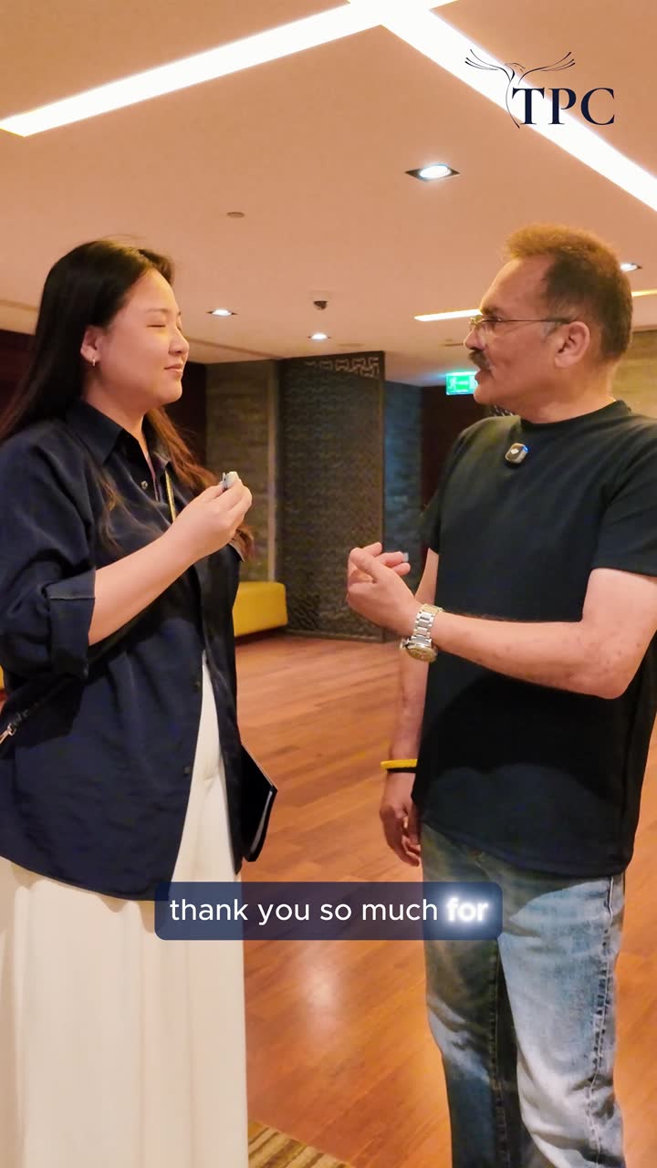 Gloria Wu sharing feedback after a Phoenix Code session with Vikas Sharma